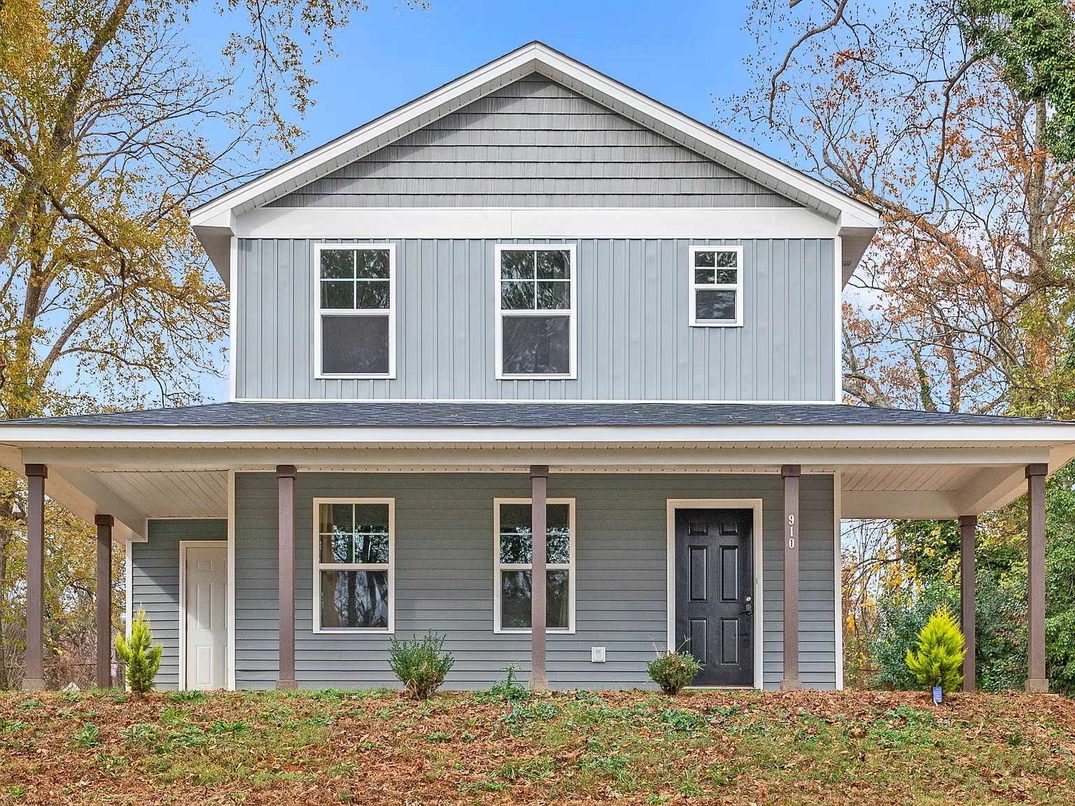 3 bed, 2.5 bath, 1451 sqft, $2,300 — Photo 1