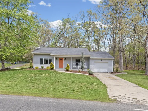 2901 N Lakeshore Dr, Browns Mills, NJ 08015