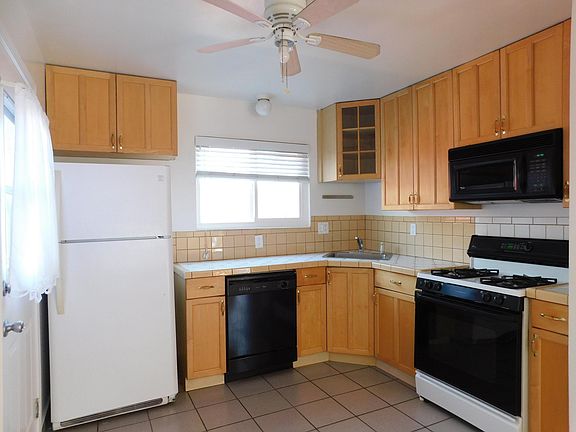 4th image of 2554 Western Ave