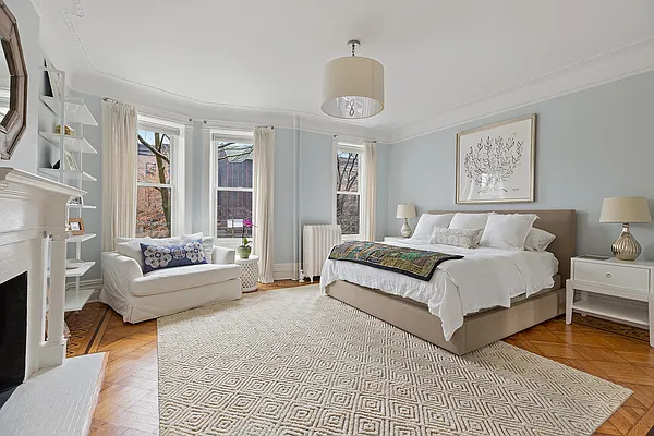 Sold by Compass | media 11