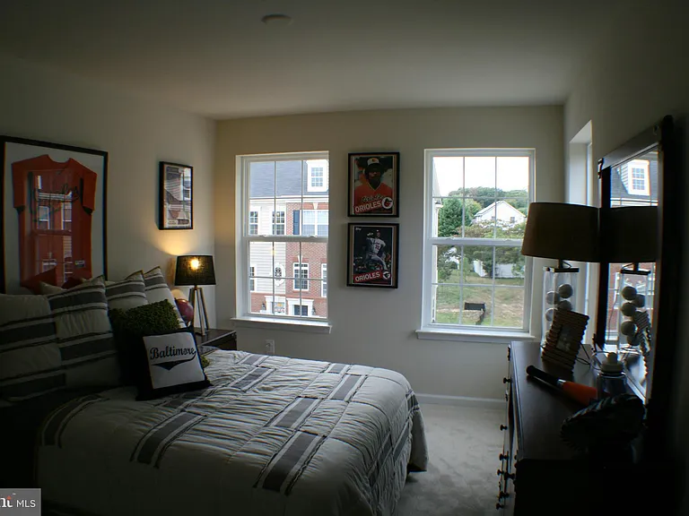 1610 Sun High Ter — Photo 17
