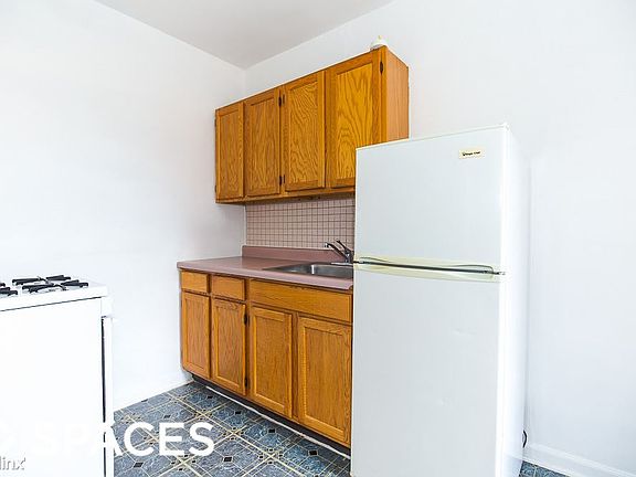 3rd image of 4600 N Beacon St #4604-4A