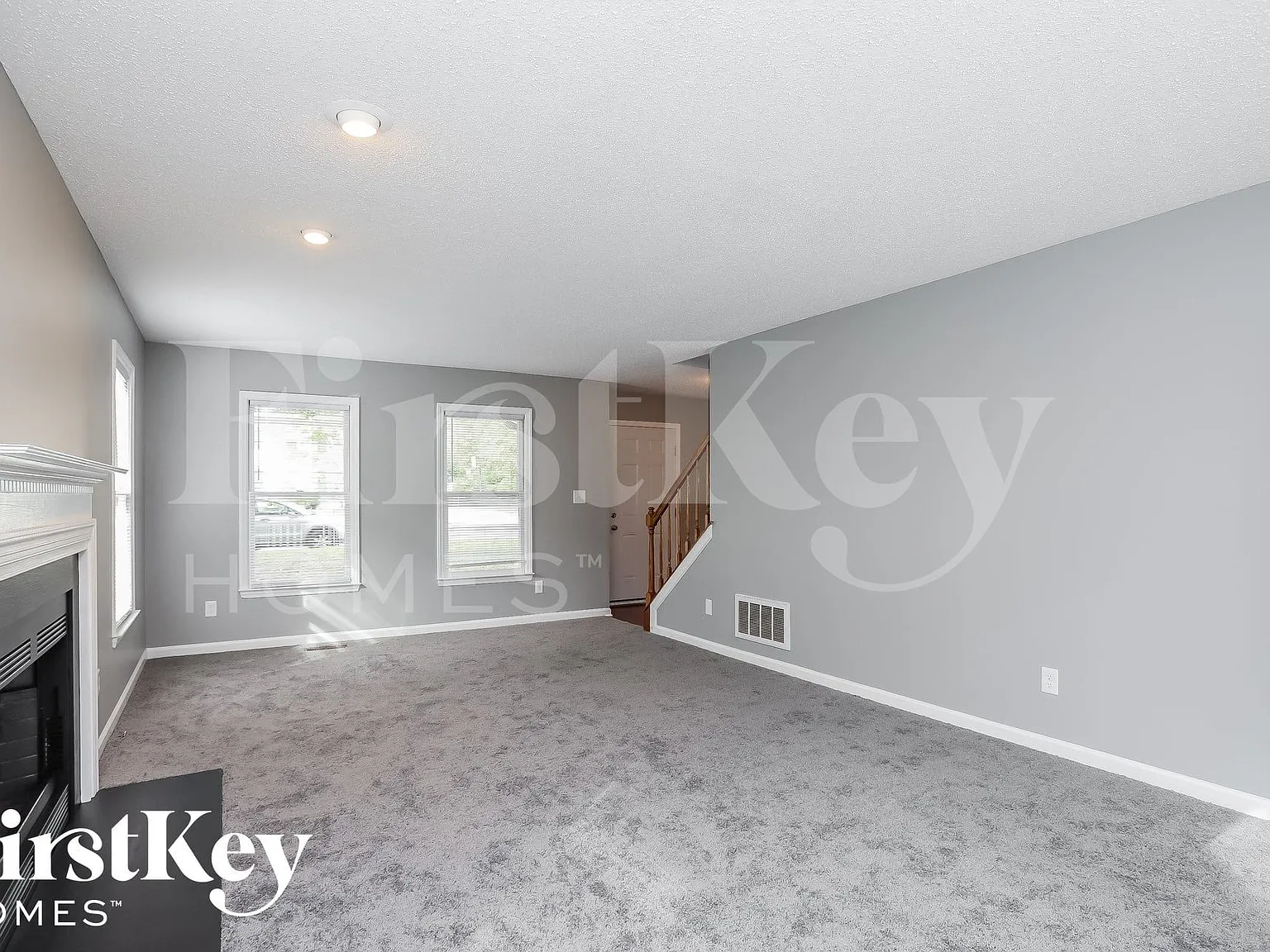4 bed, 2.5 bath, 2031 sqft, $2,500 — Photo 4
