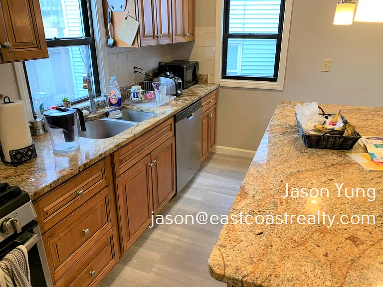 117 Glenville Ave #117 — Photo 6