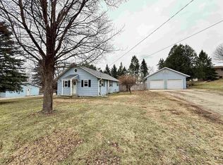 2127 Rockport Rd, Janesville, WI 53548