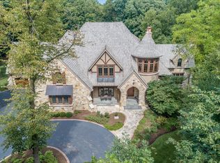 61 Stirrup Cup Ct, St Charles, IL 60174