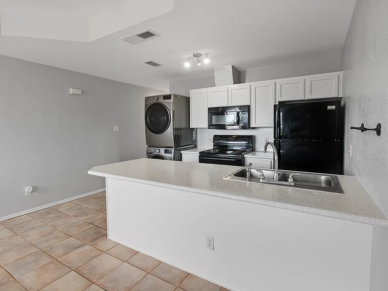 13958 Fortuna Bay Dr #J — Photo 7