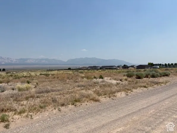 800 300th W, Milford, UT 84751