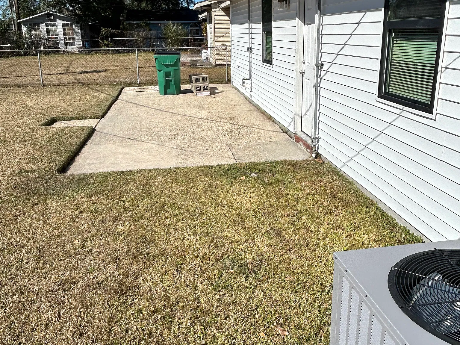 348 Elmwood Dr — Photo 1