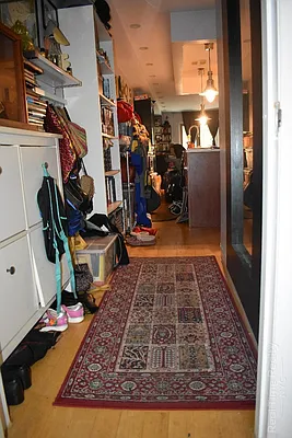 Sold by Realtime Realty NYC LLC | media 9