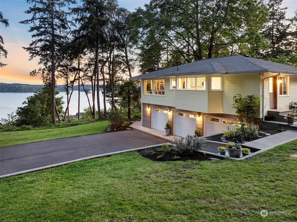 1110 7th Court NW, Fox Island, WA 98333