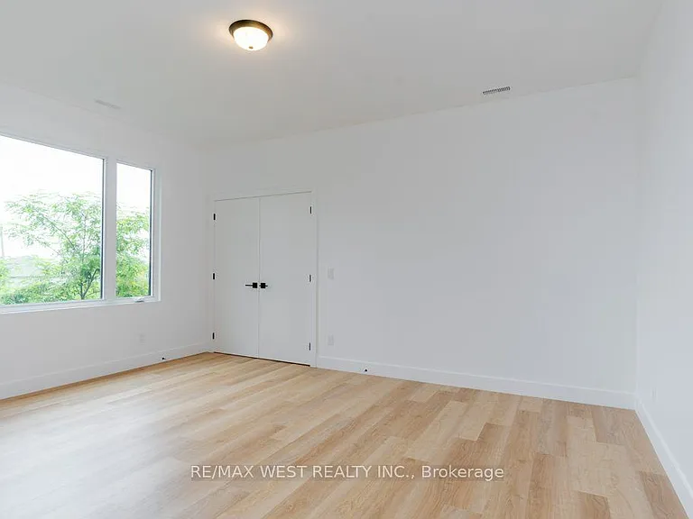 63 Lonborough Ave — Photo 26