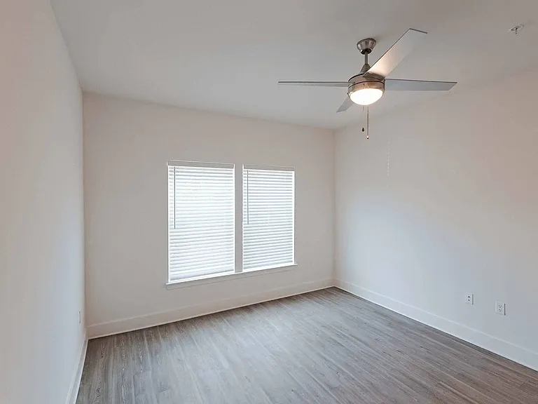 The Parian Luxury Apartments — Photo 38