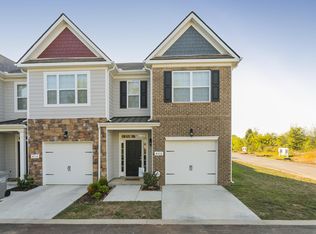 406 Manor Row, Pleasant View, TN 37146