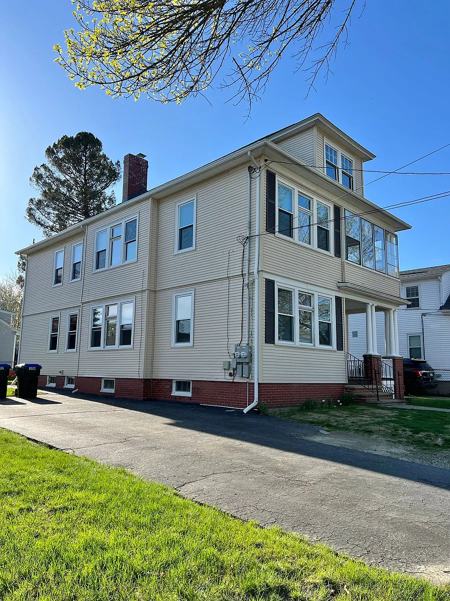 Building Photo - 102 Jastram St