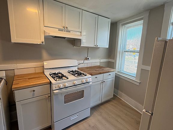 5th image of 370 Meigs St APT 37