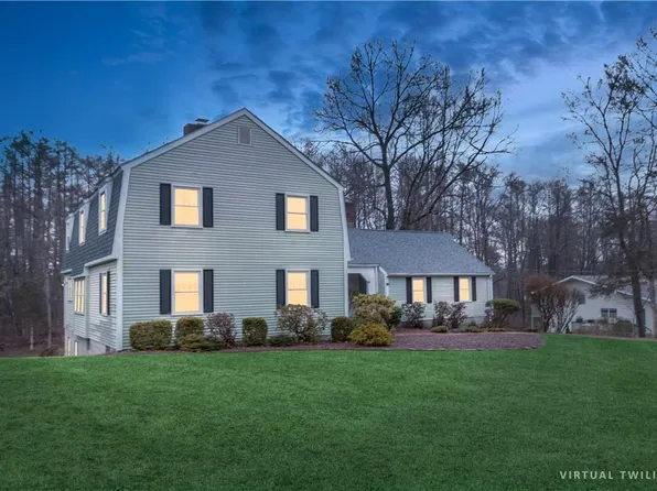 15 Taconic Drive, Hopewell Junction, NY 12533