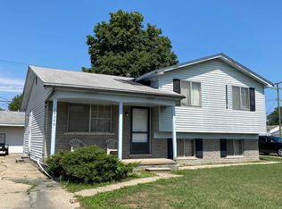 19285 E Forteen Mile Rd, Clinton Township, MI 48035