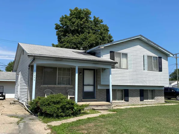 19285 E Forteen Mile Rd, Clinton Township, MI 48035