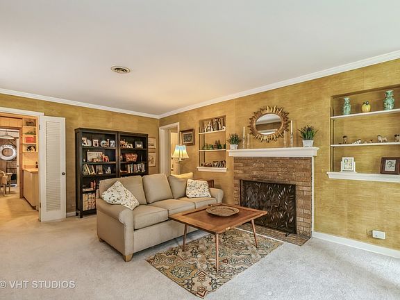 3rd image of 1539 Henry Pl