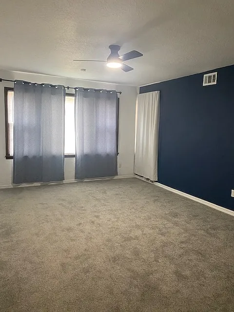 3 bed, 2.5 bath, 1800 sqft, $1,495 — Photo 4