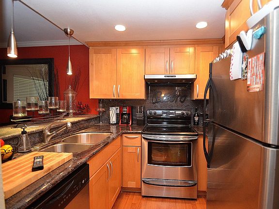 4th image of 2374 Balme Dr