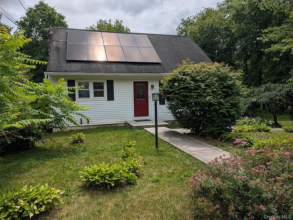 1st image of 67 Pine Ridge Drive