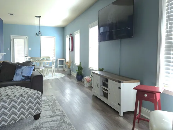 14064 Fox Hill Dr, Gulfport, MS 39503