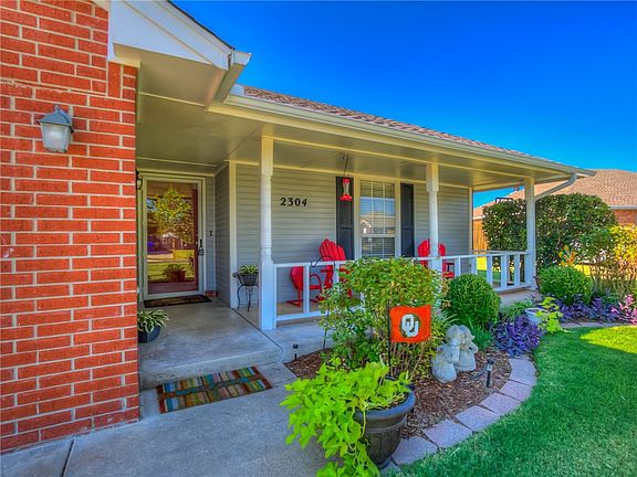 2nd image of 2304 Alex Plaza Dr