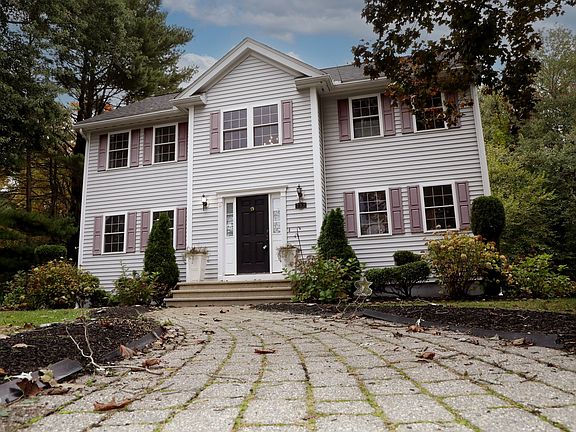 2nd image of 233 Haverhill St