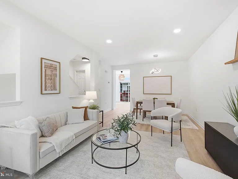 4067 Fountainside Ln — Photo 10