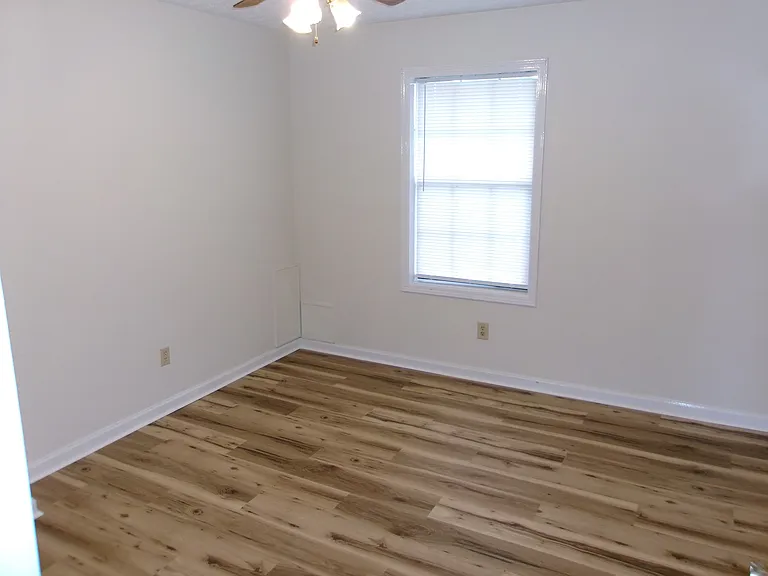 3209 Timbermill Ave #B — Photo 7