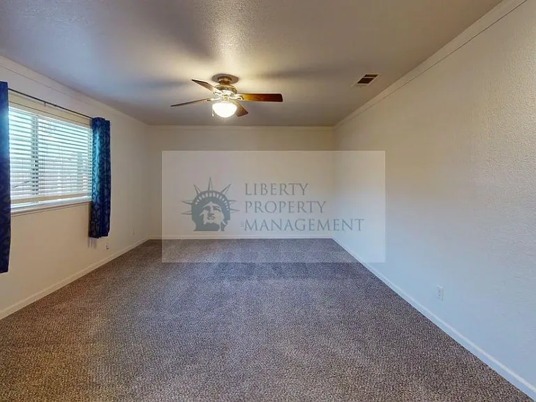 1558 Springcreek Way — Photo 16