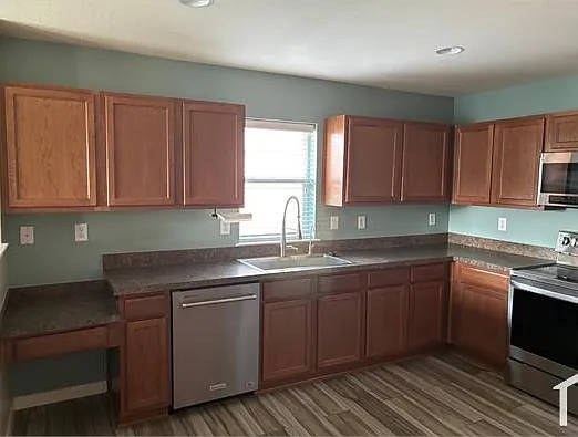 4613 Mountain Oak St — Photo 12