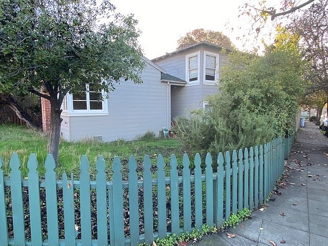1st image of 1598 Visalia Ave #1598