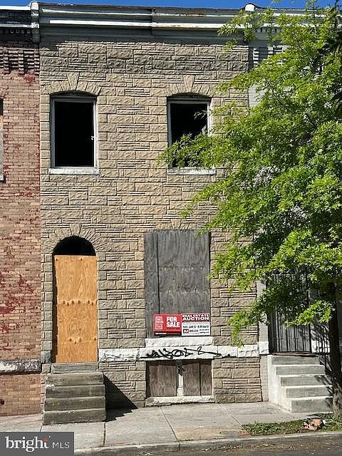 2nd image of 2124 McCulloh St