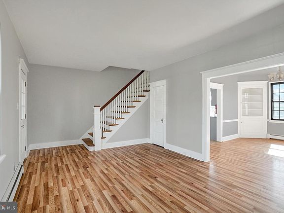 4th image of 315 Sunset Rd