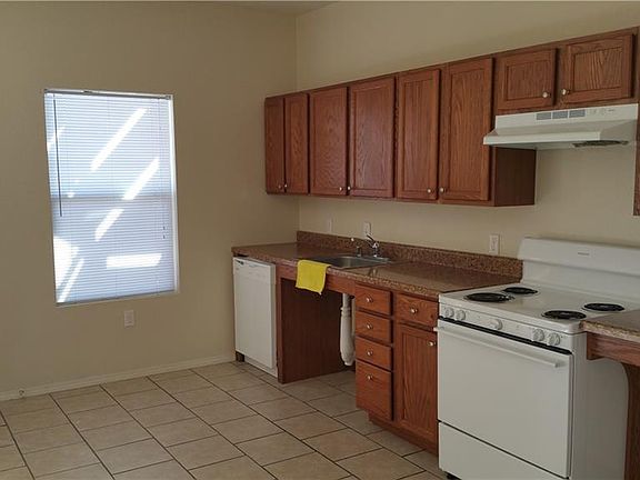 3rd image of 5030 Fairbanks Dr APT 101A