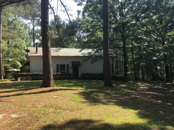 655 Russell Rd, Bolivar, TN 38008