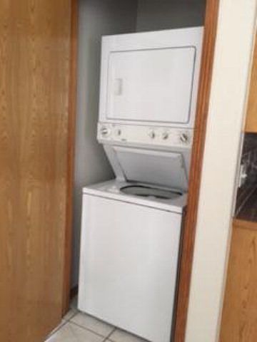 2nd image of 3000 Ashley Pl #3