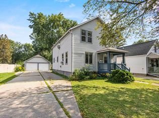 1227 Porlier St, Green Bay, WI 54301