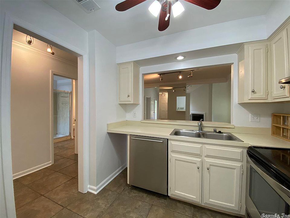 1st image of 416 N Pierce St APT 3