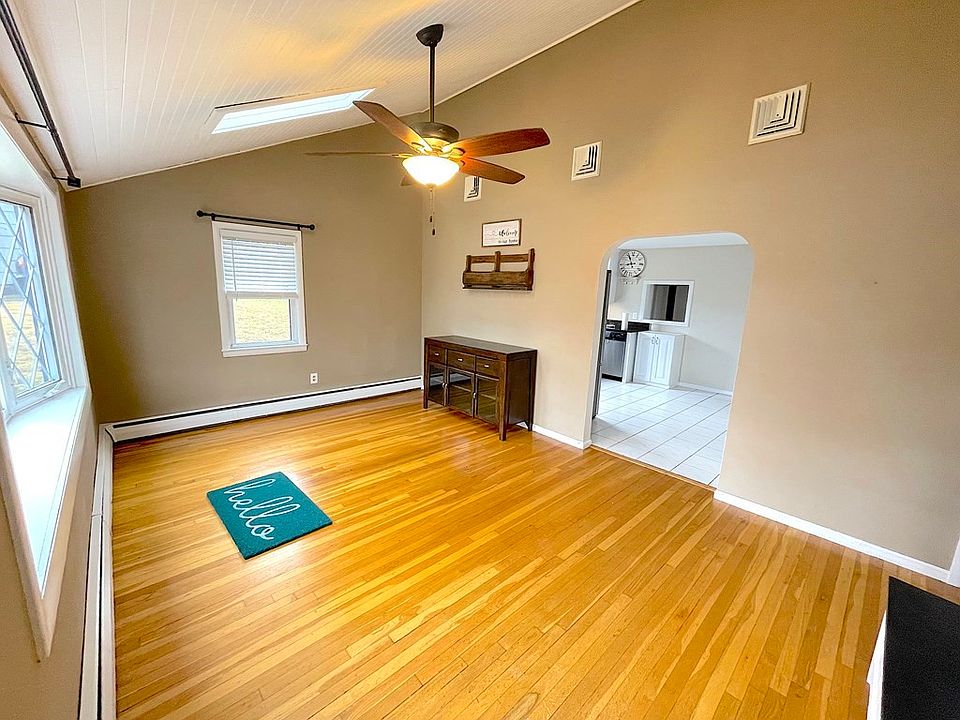 32 Edmund Corrigan Rd, North Attleboro, MA 02760 Zillow