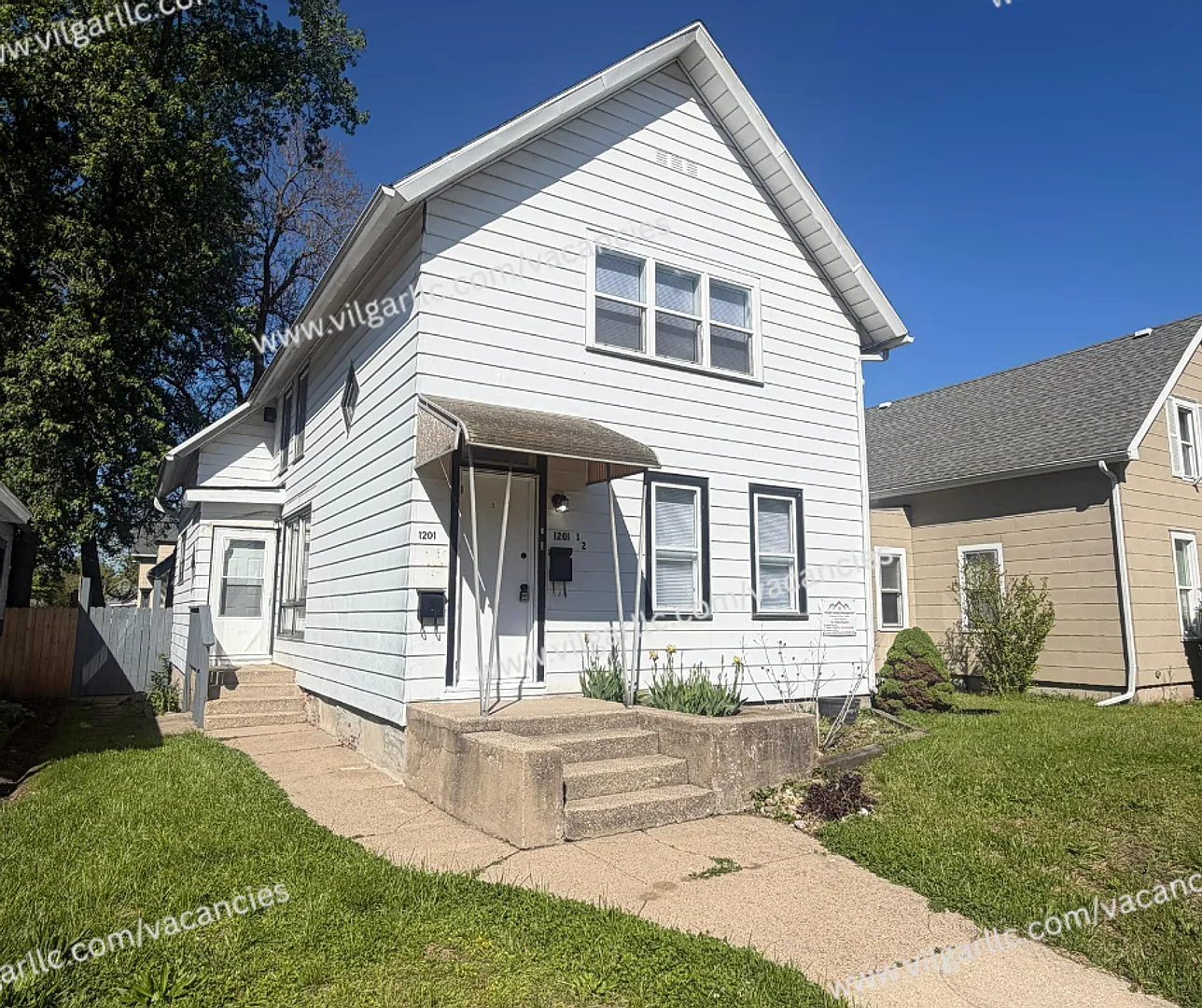 1201 Manhattan St — Photo 2