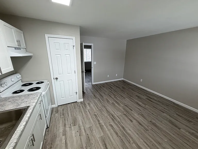 1203 34th Street Cir S #203 — Photo 10