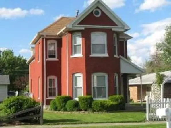 517 W Grant St, Saint Anne, IL 60964