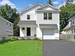 48 Berkeley Rd, Fairfield, CT 06825