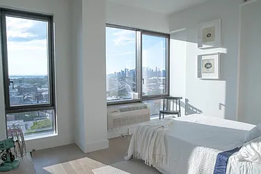 Rented by Tapiro Realty