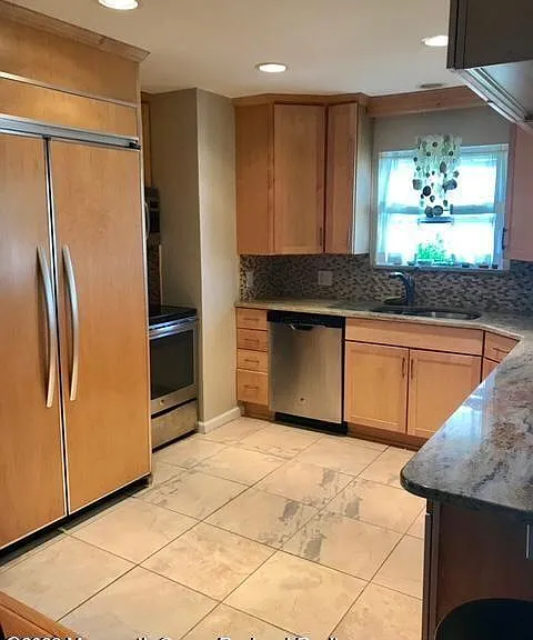 159 Wharfside Dr — Photo 3