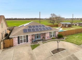 2704 Pirate Dr, Chalmette, LA 70043